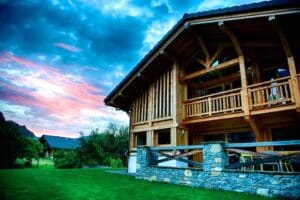 Acheter un chalet en montagne : bonne ou mauvaise idée ?
