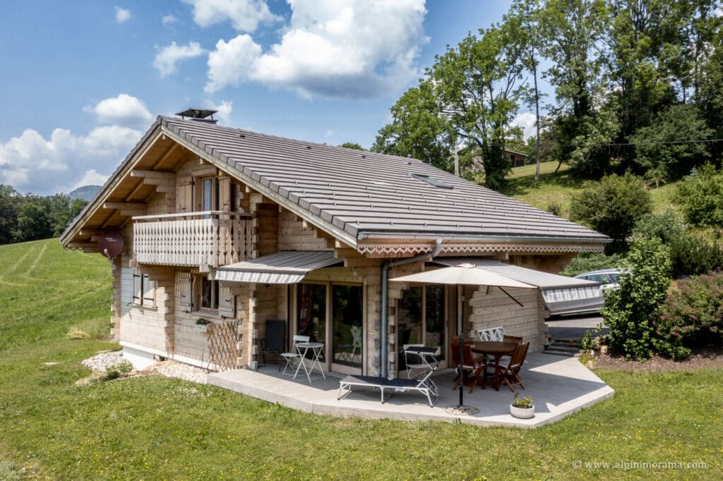 Chalet de montagne Coquelicot à la vente en exclusivité chez Alpimmorama, l'agence digitale de la vallée du Giffre à Samoëns